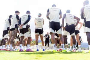 Com a chegada de Leonardo Jardim, quem pode se reerguer no Flamengo?