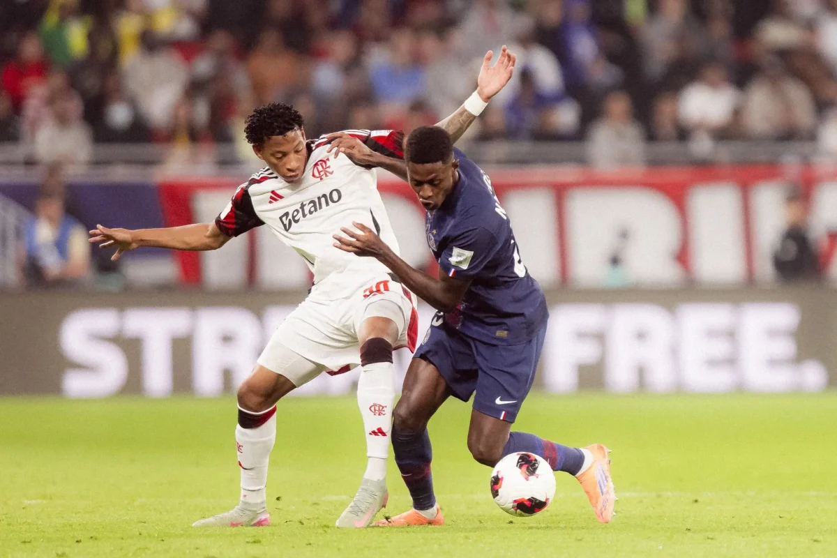 Comportamento de Plata incomoda comissão técnica e Flamengo avalia venda do atacante