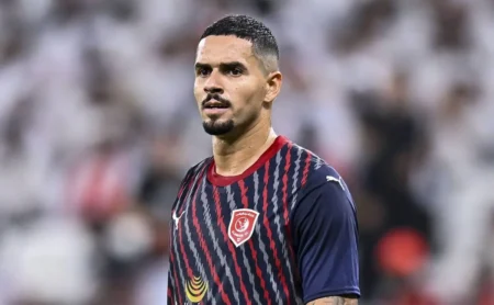 Conflito no Oriente Médio dificulta retorno de Lucas Veríssimo e gera preocupação no Santos Conflito no Oriente Médio dificulta retorno de Lucas Veríssimo e gera preocupação no Santos