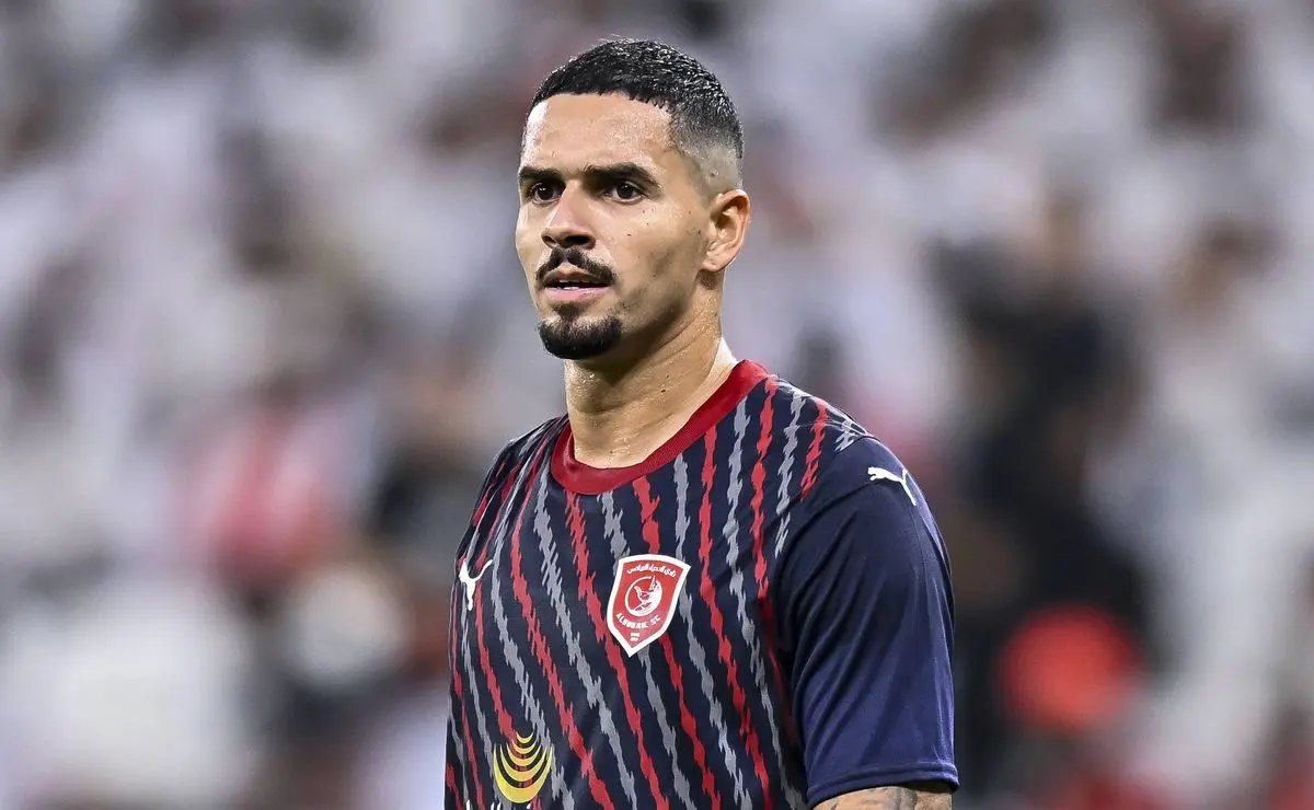 Conflito no Oriente Médio dificulta retorno de Lucas Veríssimo e gera preocupação no Santos Conflito no Oriente Médio dificulta retorno de Lucas Veríssimo e gera preocupação no Santos