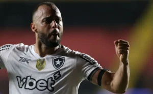 Corinthians tem conversas em andamento para contratar Arthur Cabral, confirma Marcelo Paz Corinthians tem conversas em andamento para contratar Arthur Cabral, confirma Marcelo Paz