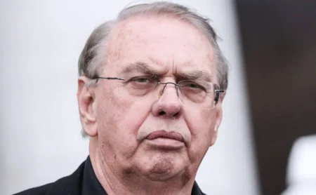 Corinthians avança no plano de quitação da dívida da Arena e negocia troca de naming rights com a Caixa.