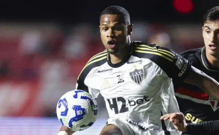 Corinthians oferece Pedro Raul ao Atlético-MG para contratar Júnior Santos, informa jornalista Corinthians oferece Pedro Raul ao Atlético-MG para contratar Júnior Santos, informa jornalista