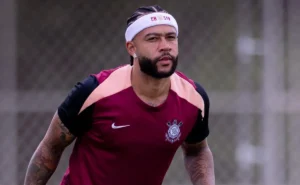 Corinthians busca parceiros para renovação com Memphis Depay e demonstra otimismo Corinthians busca parceiros para renovação com Memphis Depay e demonstra otimismo