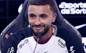 Corinthians detalha corte de Labyad e critério de Dorival com o elenco