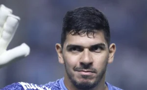 Corinthians intensifica contatos por João Paulo e demonstra maior interesse no goleiro