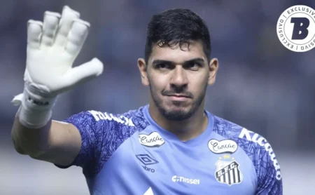 Corinthians oferece Angileri e Dieguinho por João Paulo, mas Santos rejeita proposta; negociações continuam