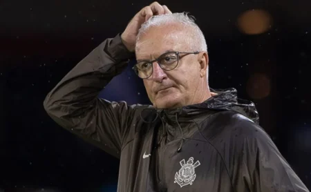 Corinthians decide sobre o futuro de Dorival Júnior após fase negativa e treinador permanece no cargo