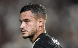 Coutinho, livre após o Vasco, desperta interesse de clubes mexicanos