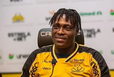 Criciúma libera Otusanya em empréstimo para o Athletic