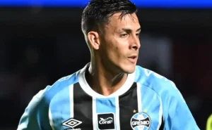 Cristaldo condiciona trabalho a saída de Pavón do Grêmio e ida para o Talleres-ARG Cristaldo condiciona trabalho a saída de Pavón do Grêmio e ida para o Talleres-ARG