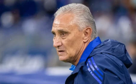 Cruzeiro acerta ida de João Marcelo para o Internacional e libera zagueiro.