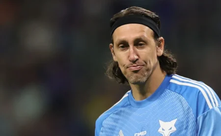 Cruzeiro confirma lesão de Cássio e desfalque na final do Campeonato Mineiro