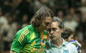 Cruzeiro define Matheus Cunha como novo goleiro titular após lesão de Cássio