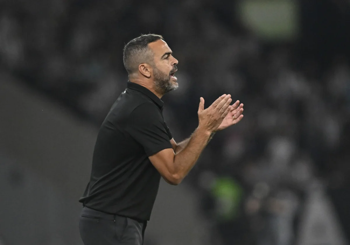 Cruzeiro diminui valor da multa e se aproxima de Artur Jorge