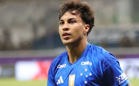 Cruzeiro espera ter Kaio Jorge à disposição no início do trabalho de Artur Jorge