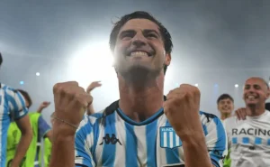 Cruzeiro oferece R$ 42 milhões por Santiago Sosa, mas Racing-ARG rejeita proposta