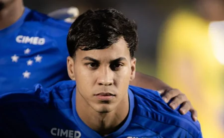 Cruzeiro se irrita com boatos sobre saída de Kaio Jorge e define preço: 50 milhões de euros