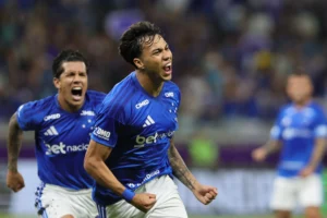Cruzeiro vence, mas atuação de Tite gera dúvidas Cruzeiro vence, mas atuação de Tite gera dúvidas