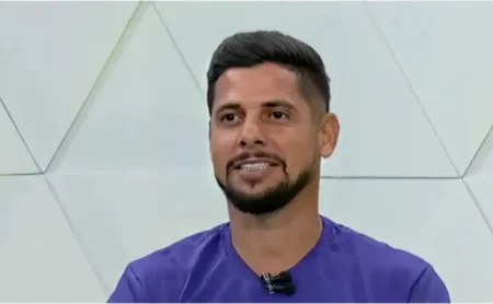 Cruzeiro x Atlético-MG: Cicinho faz previsão ousada e indica campeão mineiro