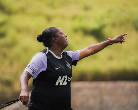 Cruzeiro x Atlético-MG: técnica do Galo fala sobre rivalidade e convite a Cristiane, do Flamengo