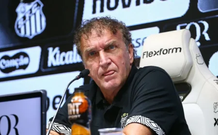 Cuca aponta três reforços como prioridades para o Santos