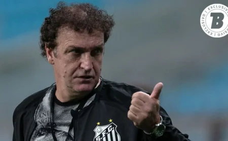 Cuca lidera corrida no Santos para substituir Vojvoda; Crespo e Diniz são alternativas.