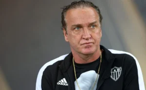 Cuca nega acerto com o Santos e prioriza descanso com a família