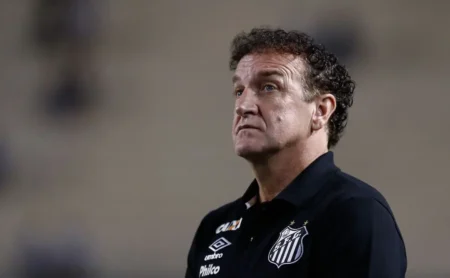 Cuca retoma comando e almeja resgatar a identidade do Santos