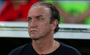 Cuca se oferece ao Vasco e está livre para negociar