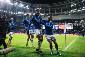 David Ricardo marca em estreia na Rússia e exalta: "Sendo zagueiro é sempre marcante"