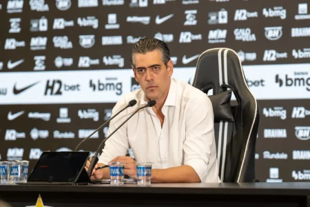 Diretor do Atlético-MG critica trocas de técnicos e alfineta Flamengo por demissão de Filipe Luís