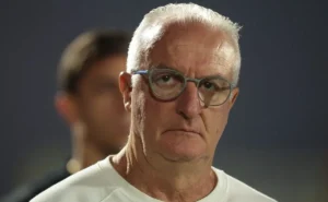 Dorival Júnior lamenta possível saída de André após eliminação do Corinthians