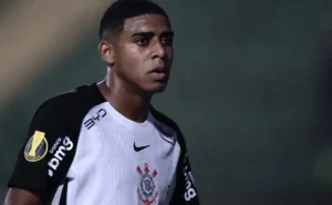 Dorival Júnior decide por Kaio César como titular e exclui Gui Negão do Corinthians contra o Santos
