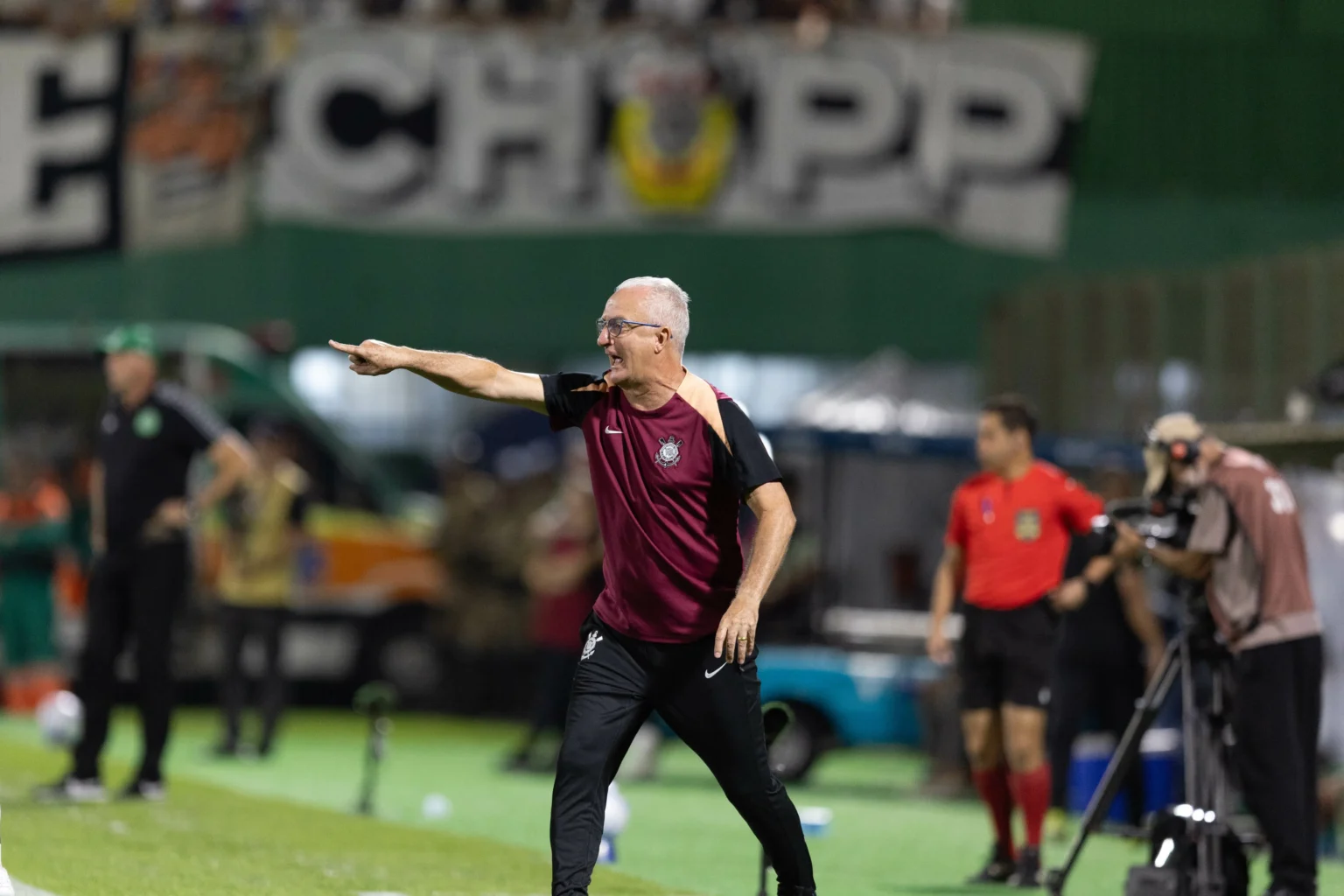 Dorival lamenta empate do Corinthians com a Chapecoense: "Poderíamos ter tido mais sorte"