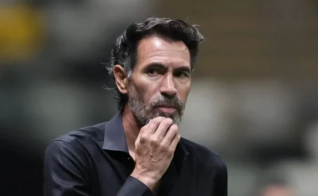Eduardo Domínguez define time titular para enfrentar Atlético-MG e reencontra o São Paulo