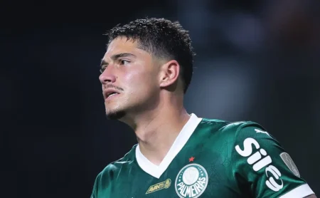 Emiliano Martínez tem retorno confirmado ao Palmeiras para a final