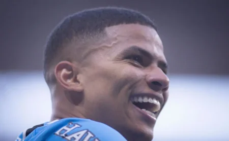 Enamorado fala à imprensa colombiana e demonstra compreensão da importância do Gre-Nal no Grêmio