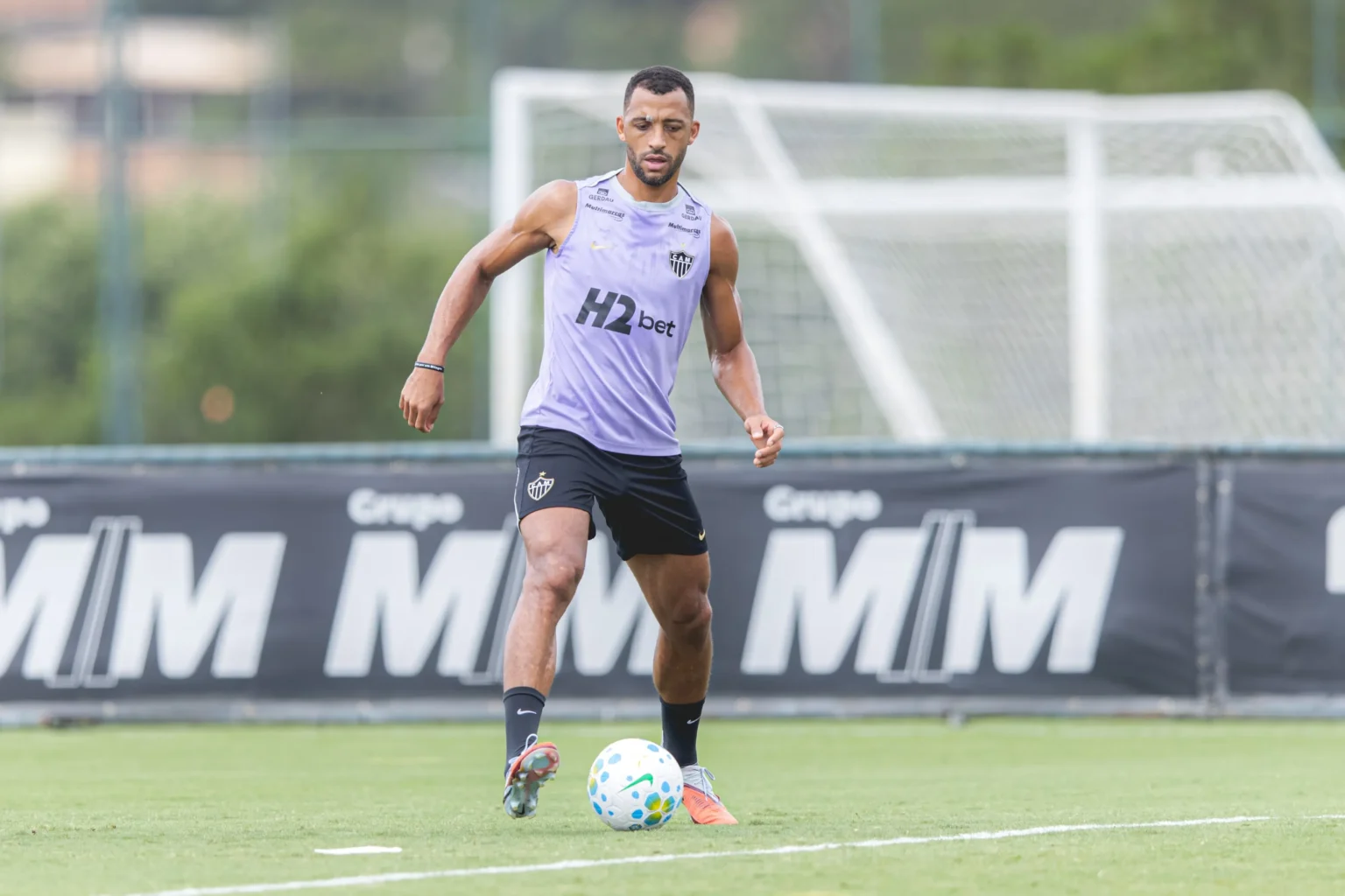 Escalação do Atlético-MG: time define formação com desfalque na zaga para enfrentar o Vitória