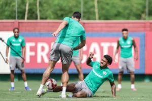 Escalação do Fluminense: John Kennedy treina e é opção contra o Atlético-MG Escalação do Fluminense: John Kennedy treina e é opção contra o Atlético-MG