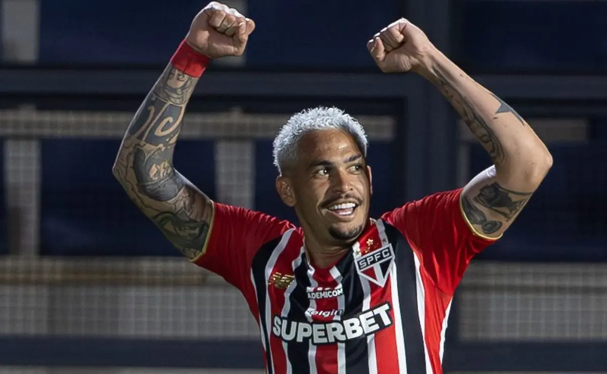 Escalação do São Paulo: Luciano retorna e Roger Machado define o time para enfrentar o Palmeiras Escalação do São Paulo: Luciano retorna e Roger Machado define o time para enfrentar o Palmeiras