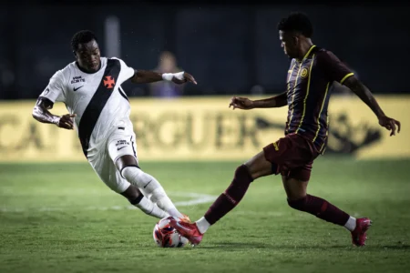 Estrangeiros do Vasco aguardam convocatórias com a Copa do Mundo se aproximando