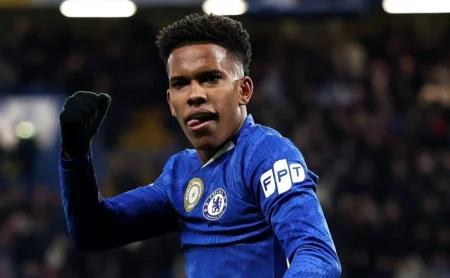 Estêvão é premiado como melhor jovem jogador de Londres e vive grande fase no Chelsea
