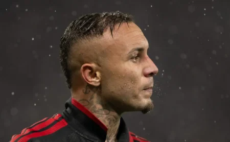 Everton Cebolinha surge como opção no mercado de transferências após busca por ponta e volante