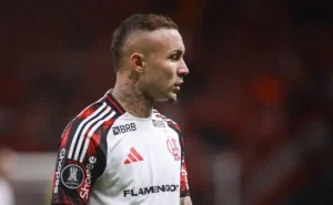 Everton Cebolinha, em baixa no Flamengo, desperta interesse do Cruzeiro com alteração no regulamento do Brasileirão