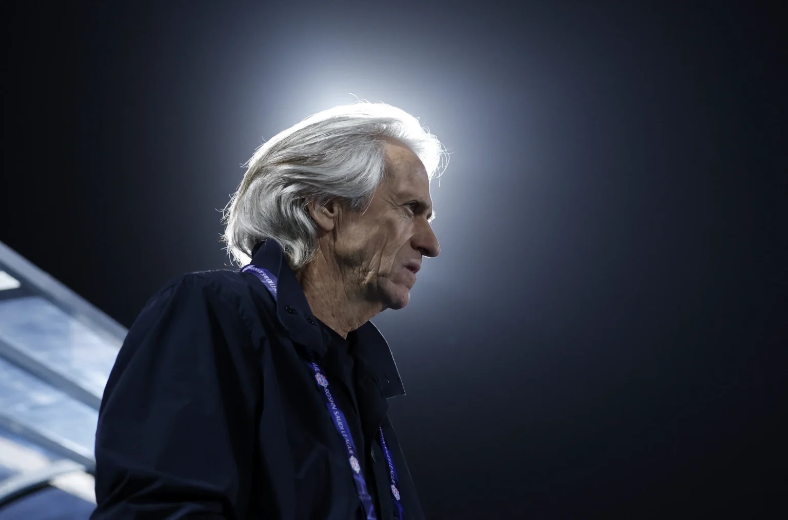 Ex-jogador do United relata ter sido intimidado por Jorge Jesus: "Não tens nível para o Benfica"