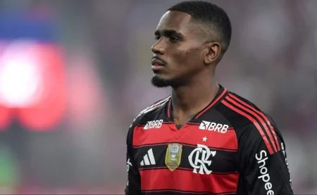 Expulsão de Everton Araújo em Corinthians x Flamengo causa debate após decisão de Rodrigo José Pereira de Lima