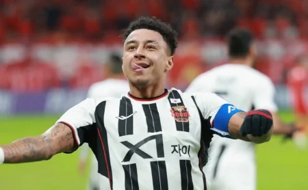 Felipe, ex-colega de Lingard, analisa a chegada do meia ao Corinthians: “Tem muita qualidade”