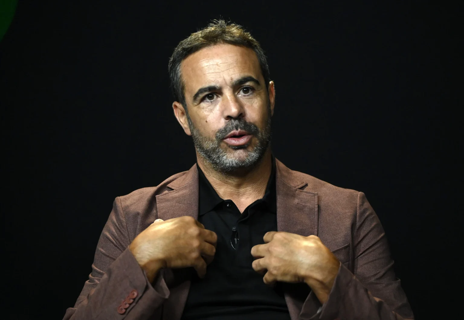 Feriado no Catar atrasa a chegada de Artur Jorge ao Cruzeiro; entenda.