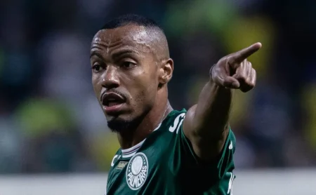 Fernanda Maia, do SBT-RJ, critica Marlon Freitas após confusão no Allianz: “Nem você acreditou”